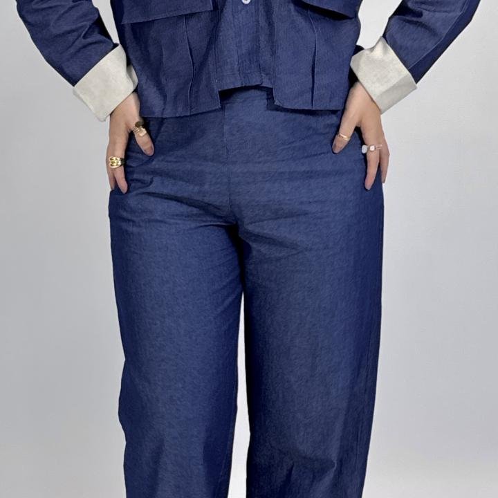 Gece pant with a denim look and floded sleeves