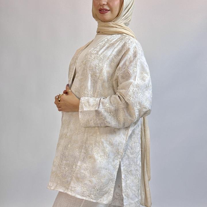 Ecru Bloom  Floral print